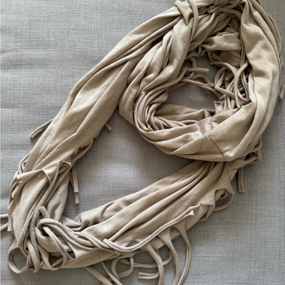Elegant scarve